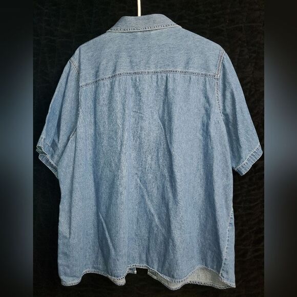 Womens Size 22W/24W Rare vintage Denim MICKEY MOUSE Shirt button up. - Picture 4 of 4